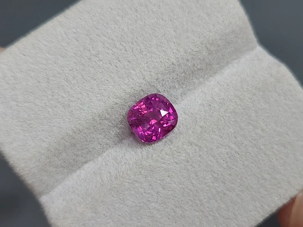 Pink sapphire cushion cut 2.10 carats, Madagascar Image №4