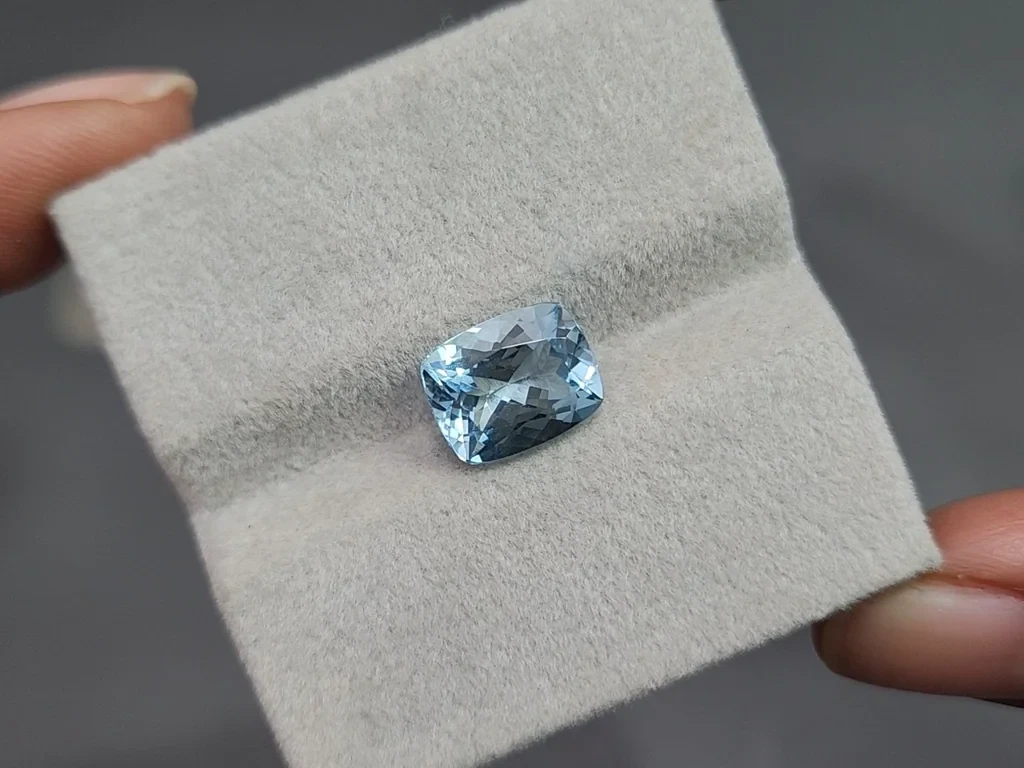 Aquamarine cushion cut 3.07 carats, Madagascar  Image №4