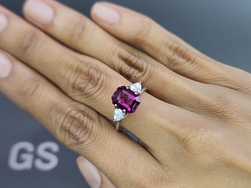 Purple umbalite garnet octagon cut 3.59 carats, Africa Image №5