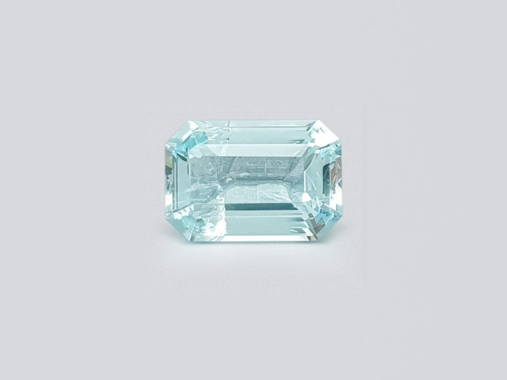 2.28 carat emerald-cut aquamarine, Africa Image №1