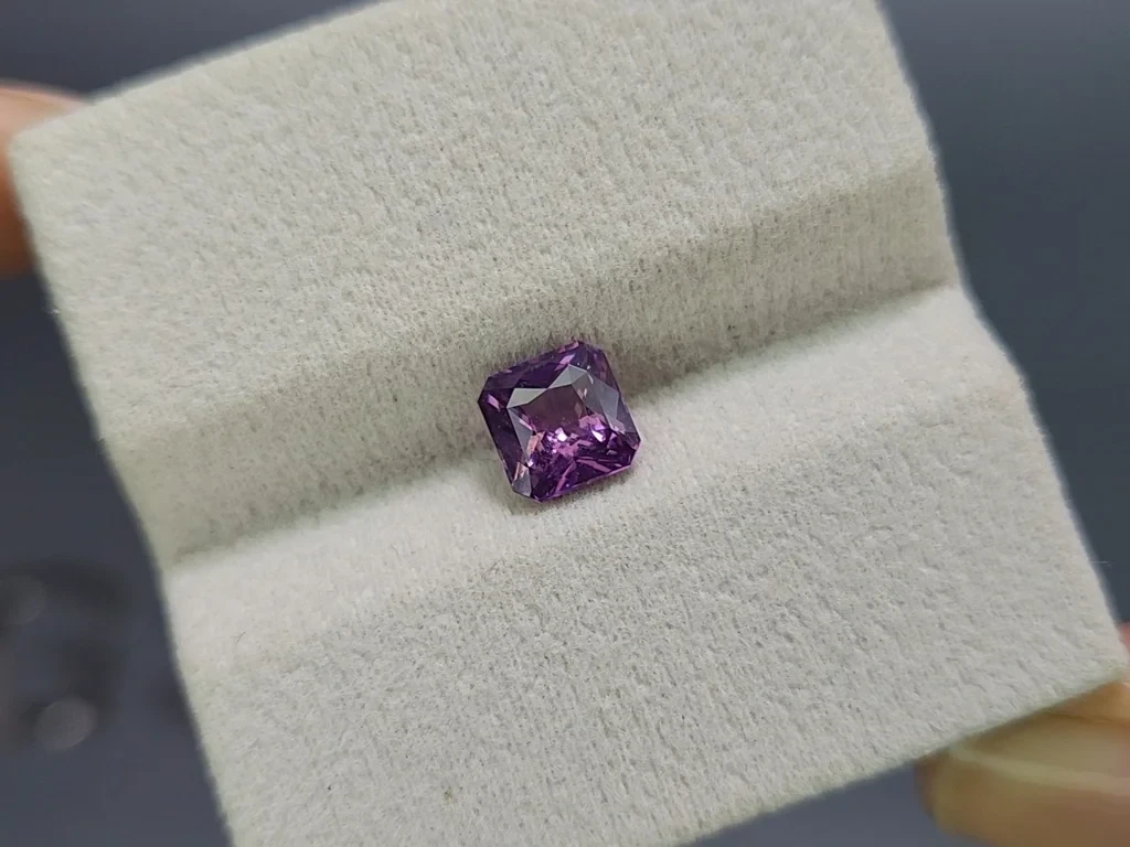 Unheated purple sapphire radiant cut 1,59 carats, Madagascar Image №4