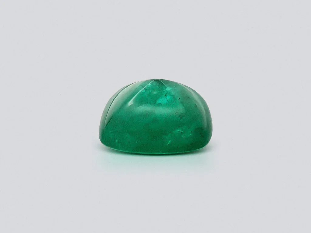 Zambian emerald in sugarloaf cut 4.82 carats Image №1