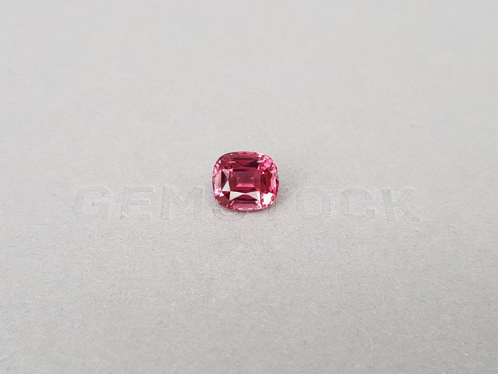 Vivid red-pink rubellite in cushion cut 3.63 ct, Nigeria Image №1