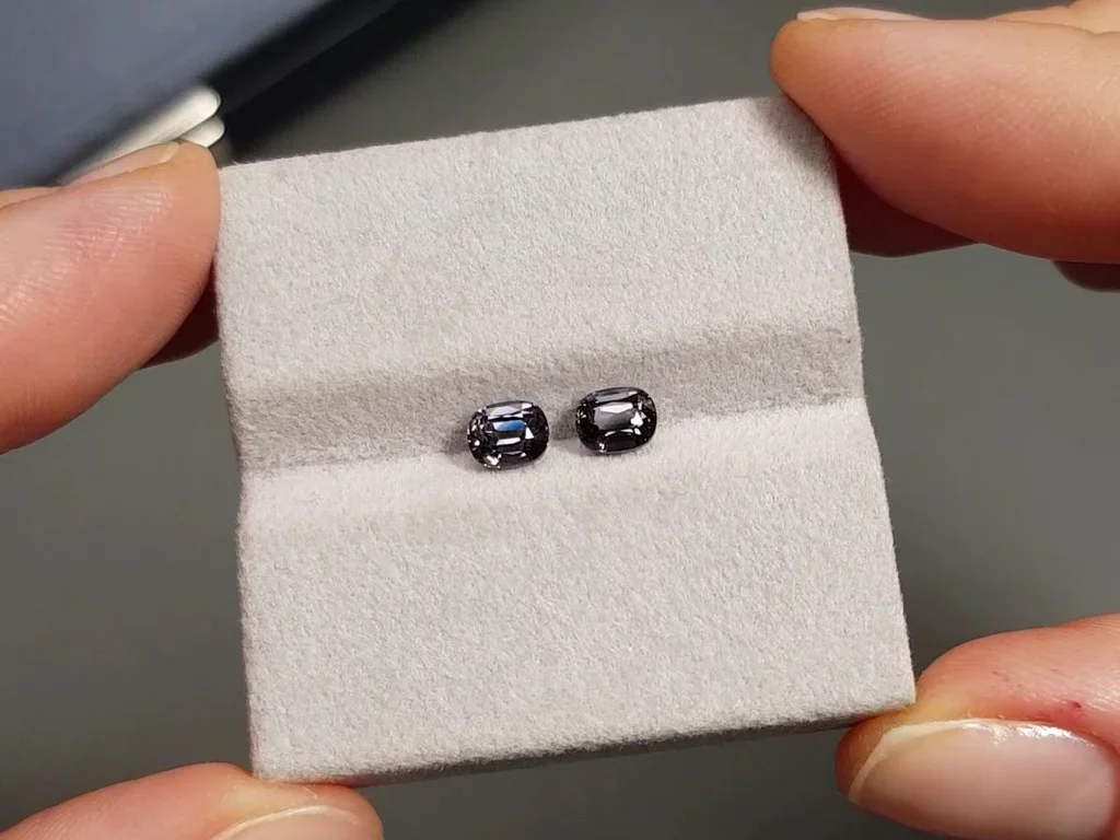 Pair of gray cushion-cut spinels 1.39 carats, Burma Image №3