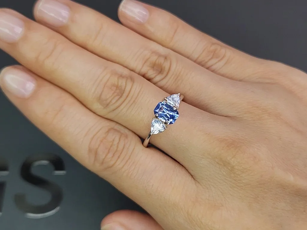 Radiant cut blue sapphire 1.01 carats, Sri Lanka Image №5
