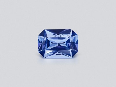 Radiant cut blue sapphire 1.01 carats, Sri Lanka photo
