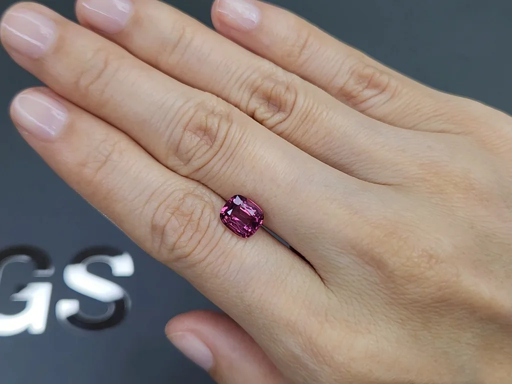 Cushion cut pink spinel 2.59 carats, Tanzania Image №2