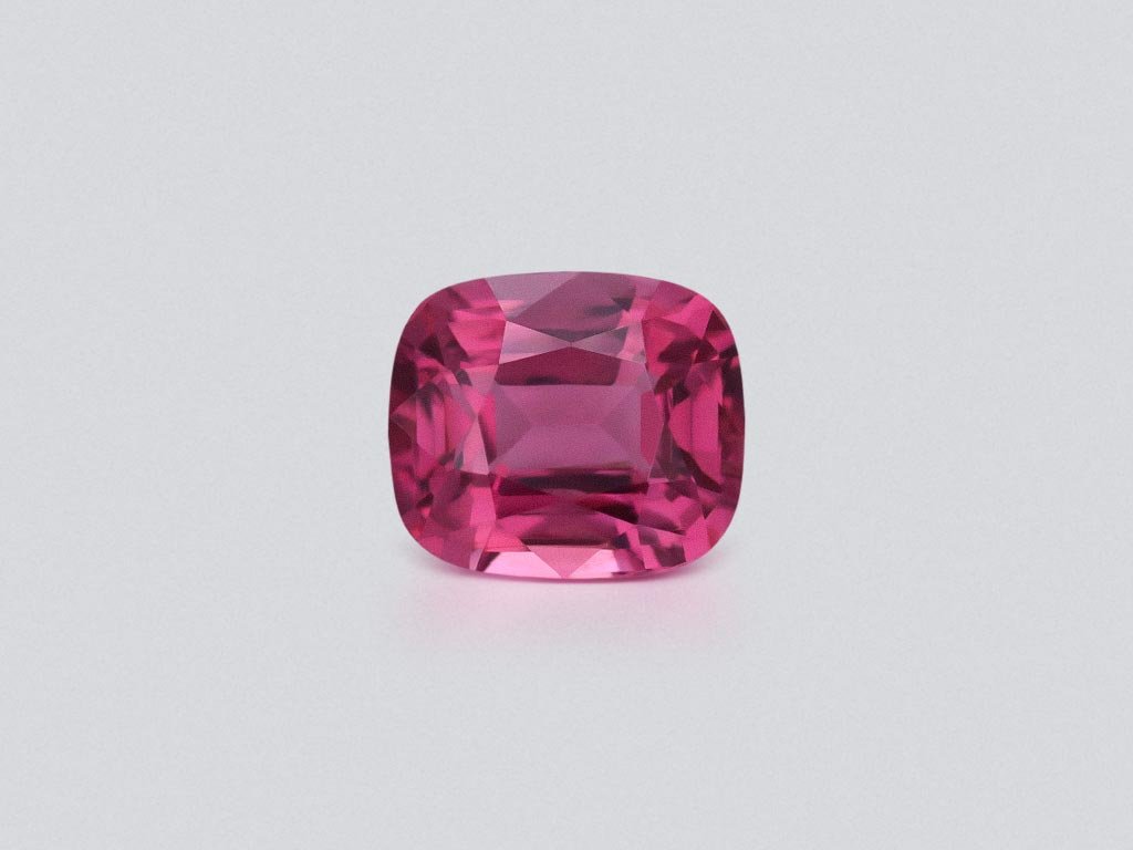 Cushion cut pink spinel 2.59 carats, Tanzania Image №1
