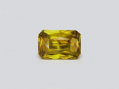 Green-yellow sphene in radiant cut 7.38 carats, Madagascar photo