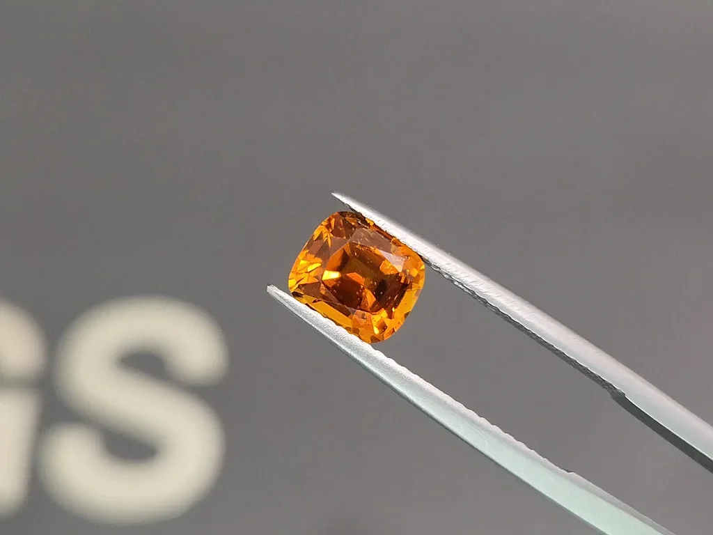 Vivid orange clinohumite in cushion cut 1.63 carats, Afghanistan Image №3