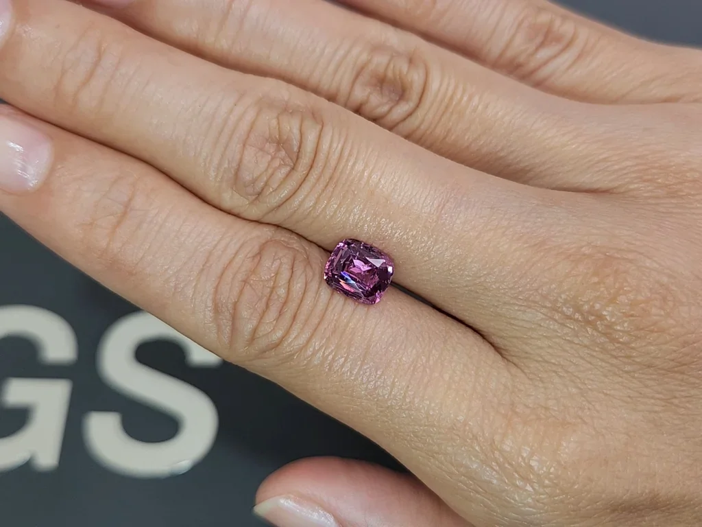 Rhodolite garnet cushion cut 1.88 carats, Tanzania Image №2