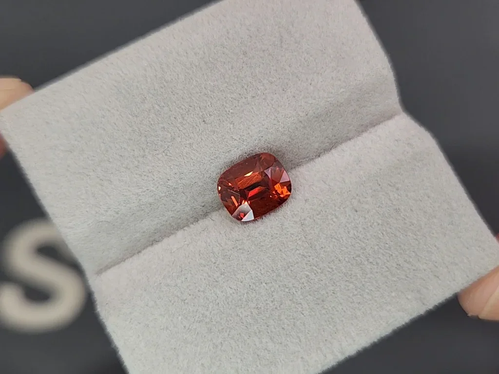 Spessartine Vivid orange cushion cut 2.23 carats, Africa Image №4