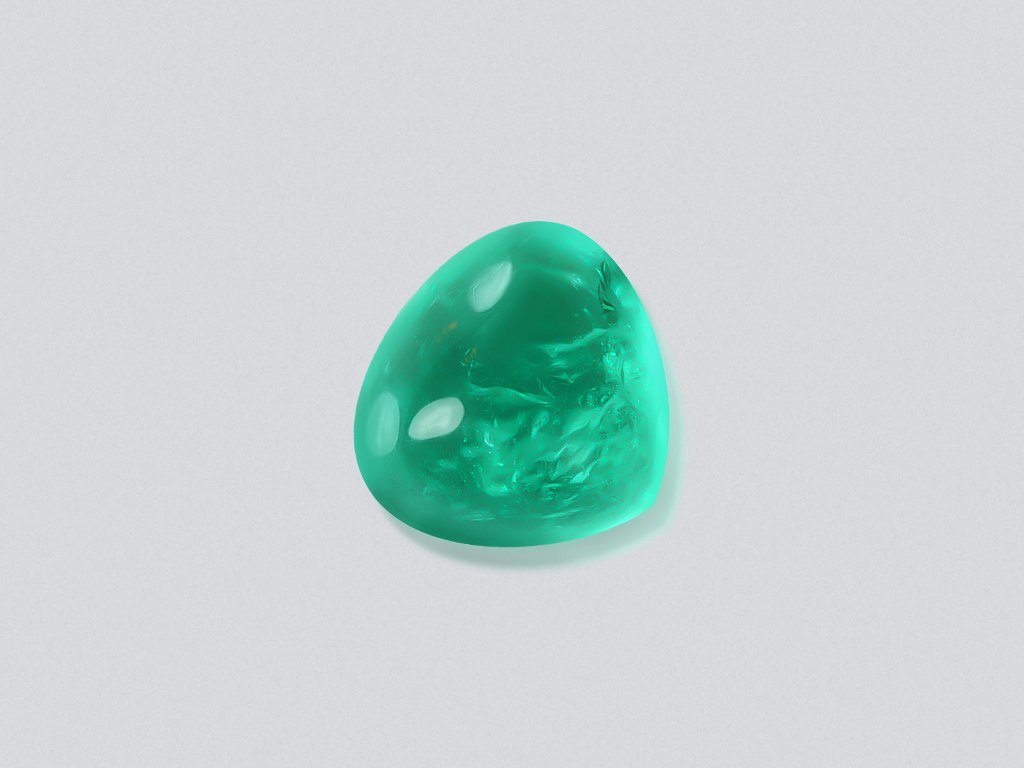 Emerald cabochon cut 2.82 carats, Russia Image №1