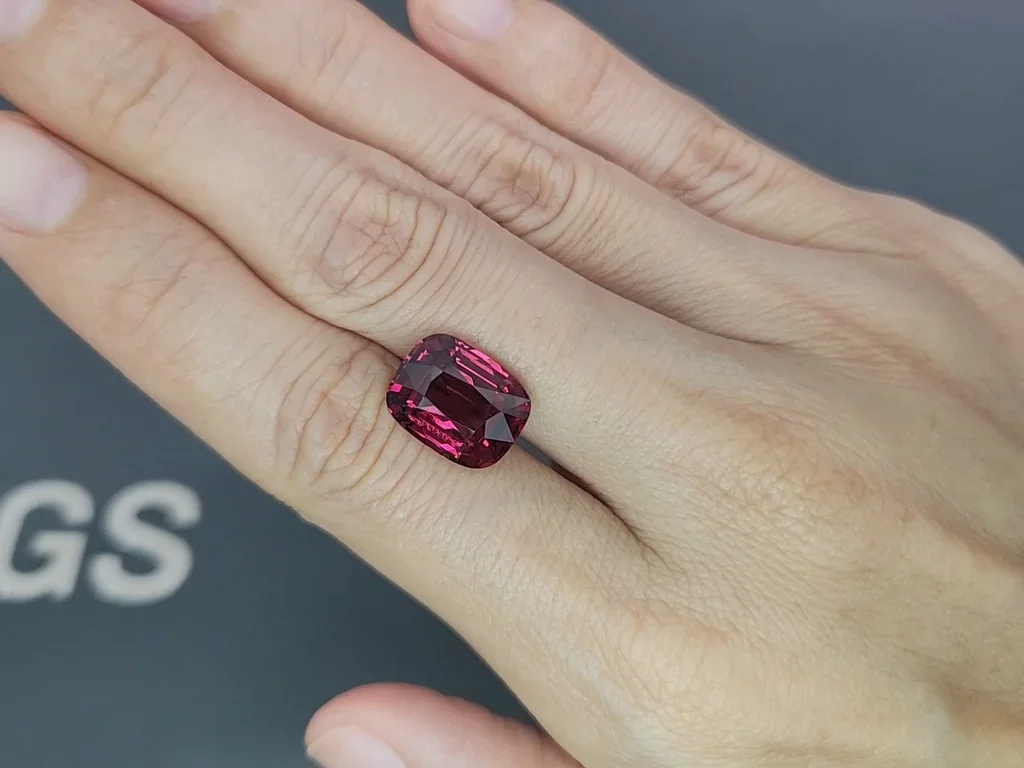 Purple garnet cushion cut 7.64 carats, Africa Image №2