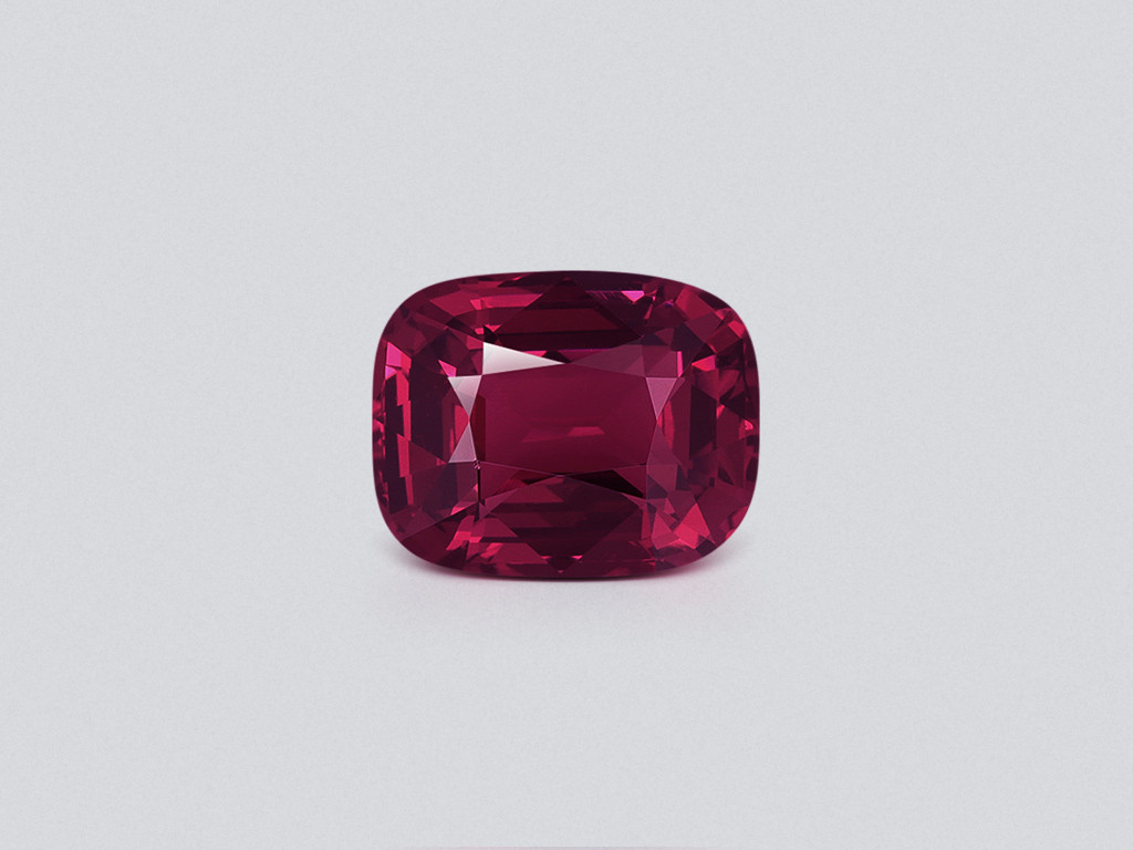 Purple garnet cushion cut 7.64 carats, Africa Image №1