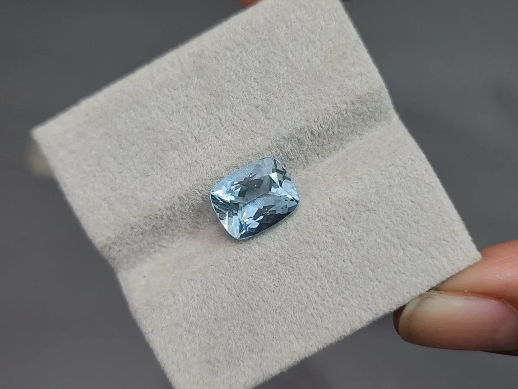 Aquamarine cushion cut 3.09 carats, Madagascar  Image №4