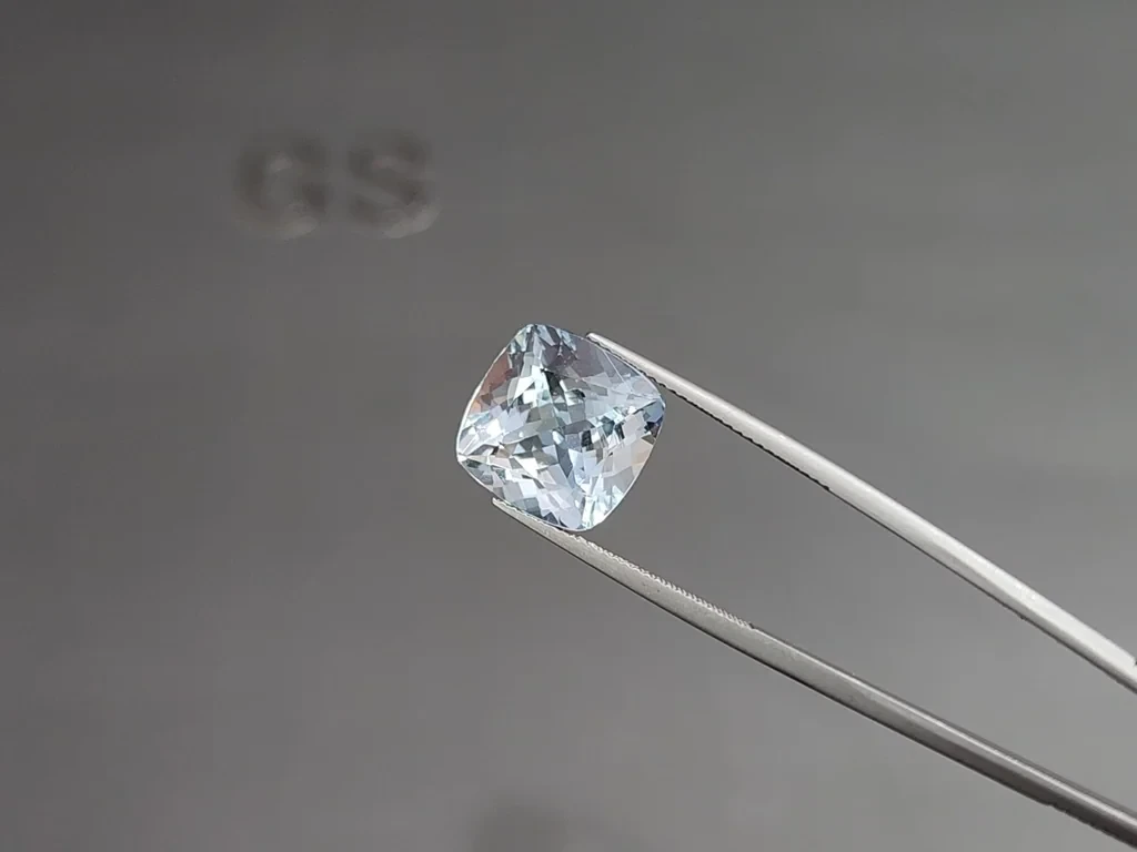 Aquamarine cushion cut  8.78 carats, Madagascar  Image №3