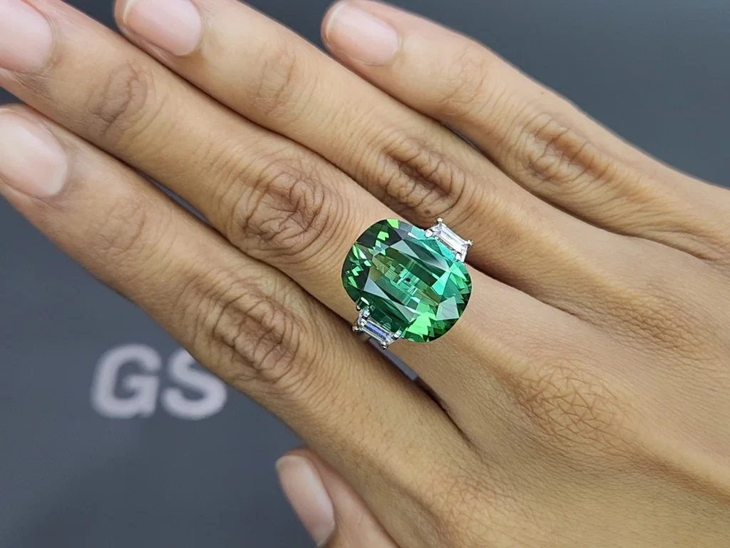 Large green tourmaline cushion cut 13.51 carats, Africa Image №5