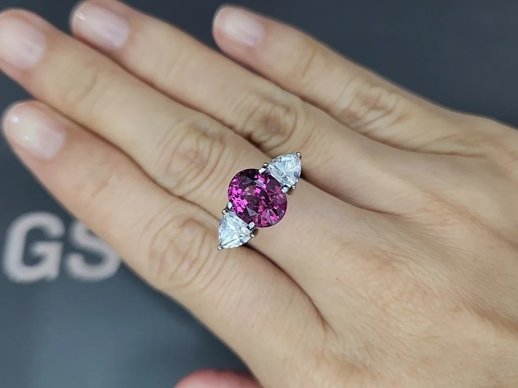 Garnet rhodolite Vivid Pink oval cut 4.34 carats,Tanzania Image №5