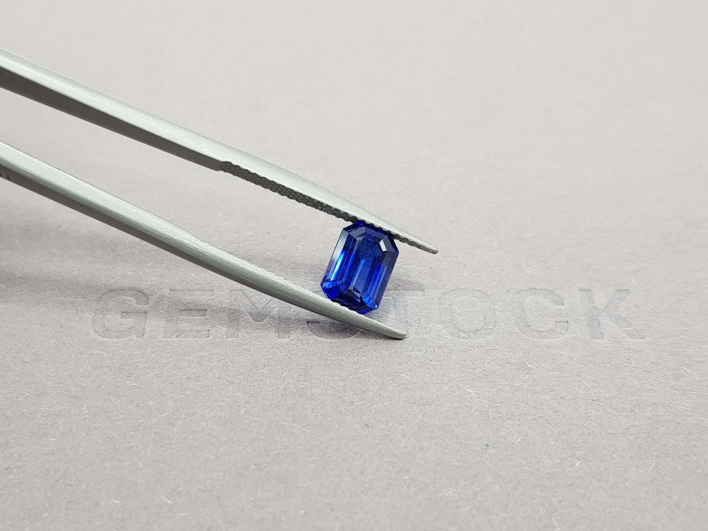 Octagon cut sapphire from Sri Lanka 2.20 ct Image №4