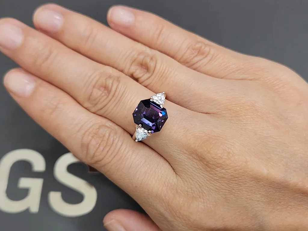 Deep violet spinel in asscher cut 6.56 carat Image №5