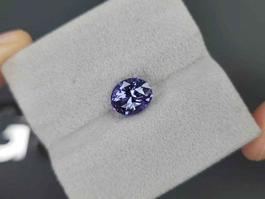 Blue-violet spinel in oval cut 3.00 carats, Tanzania Image №4