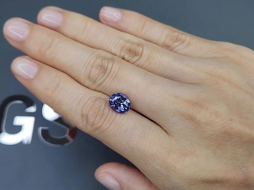 Blue-violet spinel in oval cut 3.00 carats, Tanzania Image №2