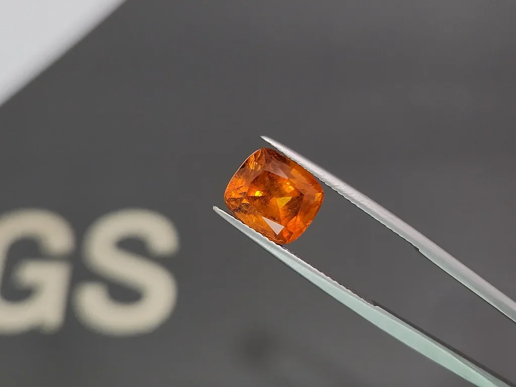 Vivid orange clinohumite in cushion-cut 4.59 carats, Afghanistan Image №3