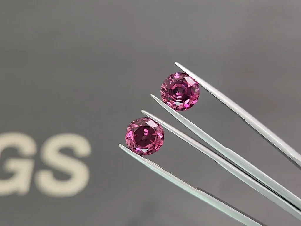 Pair of purple rhodolite round cut 7.18 carats, Tanzania Image №3