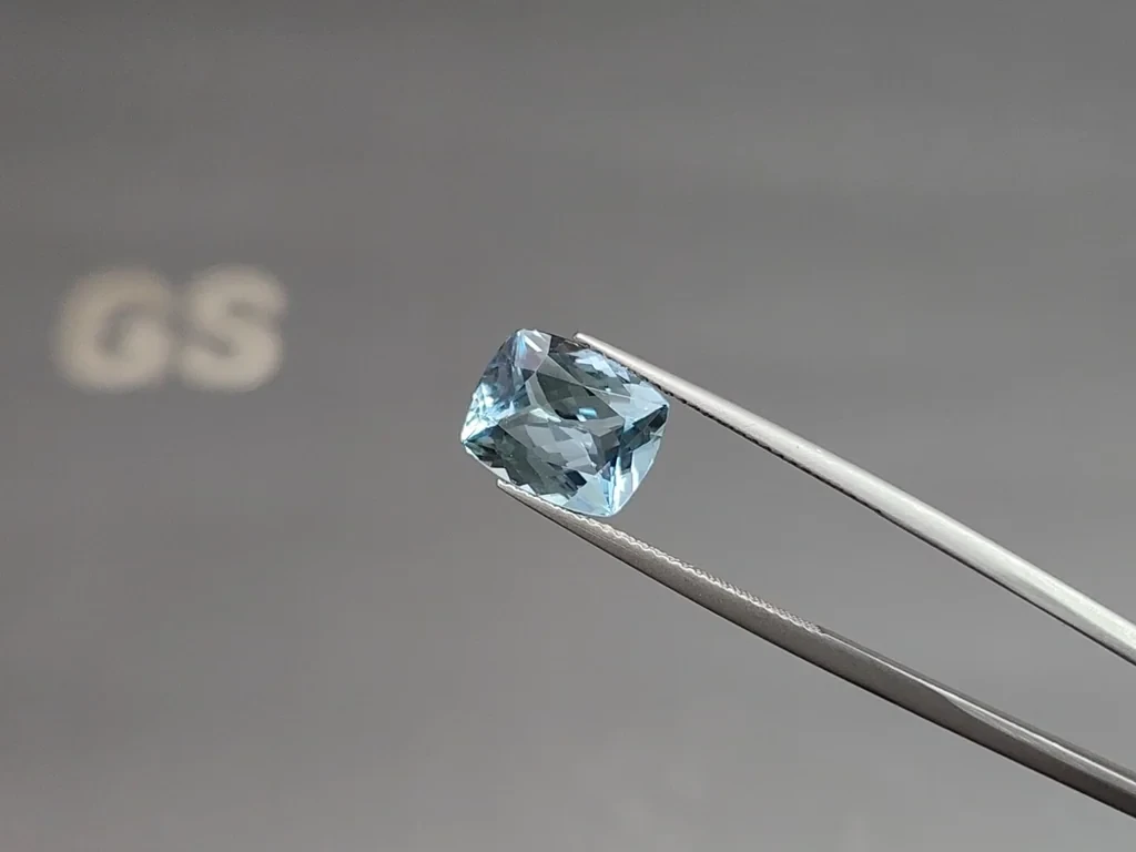 Aquamarine cushion cut 3.48 carats, Madagascar  Image №3