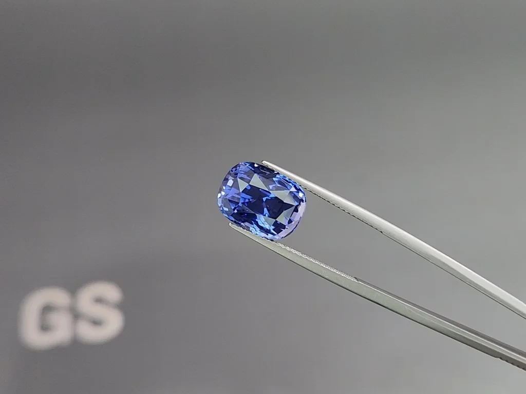 Cornflower Blue Sapphire in cushion cut 10.07 carats, Sri Lanka Image №3