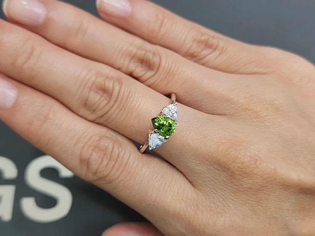 Russian demantoid pear cut 0.99 ct Image №5