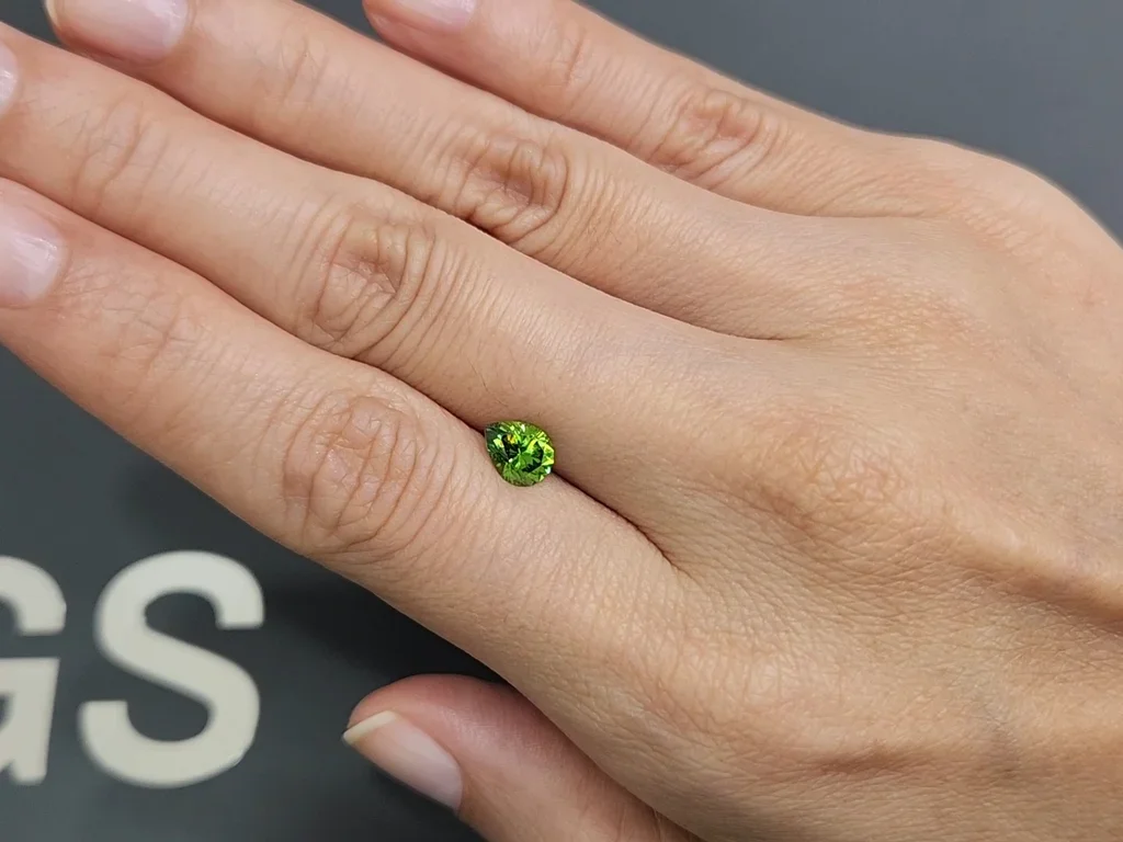 Russian demantoid pear cut 0.99 ct Image №2