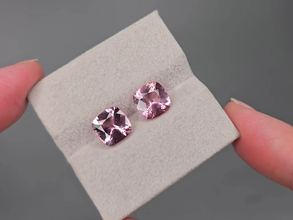Pair of pink morganites cushion cut 4.99 carats, Africa Image №6