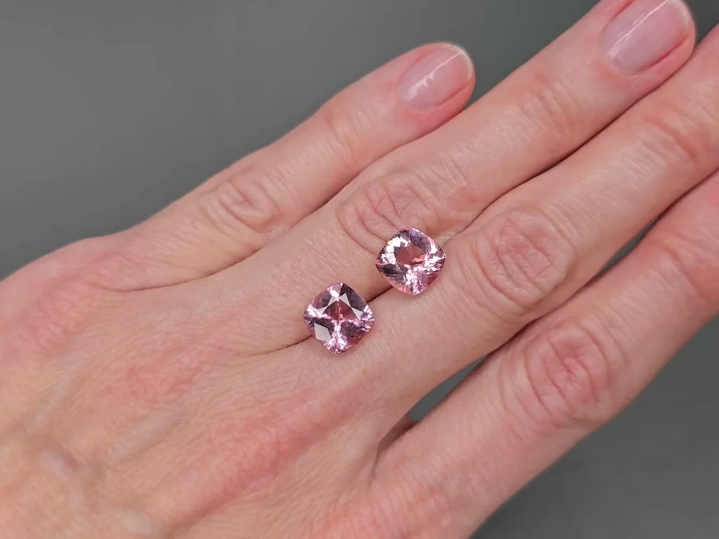 Pair of pink morganites cushion cut 4.99 carats, Africa Image №2