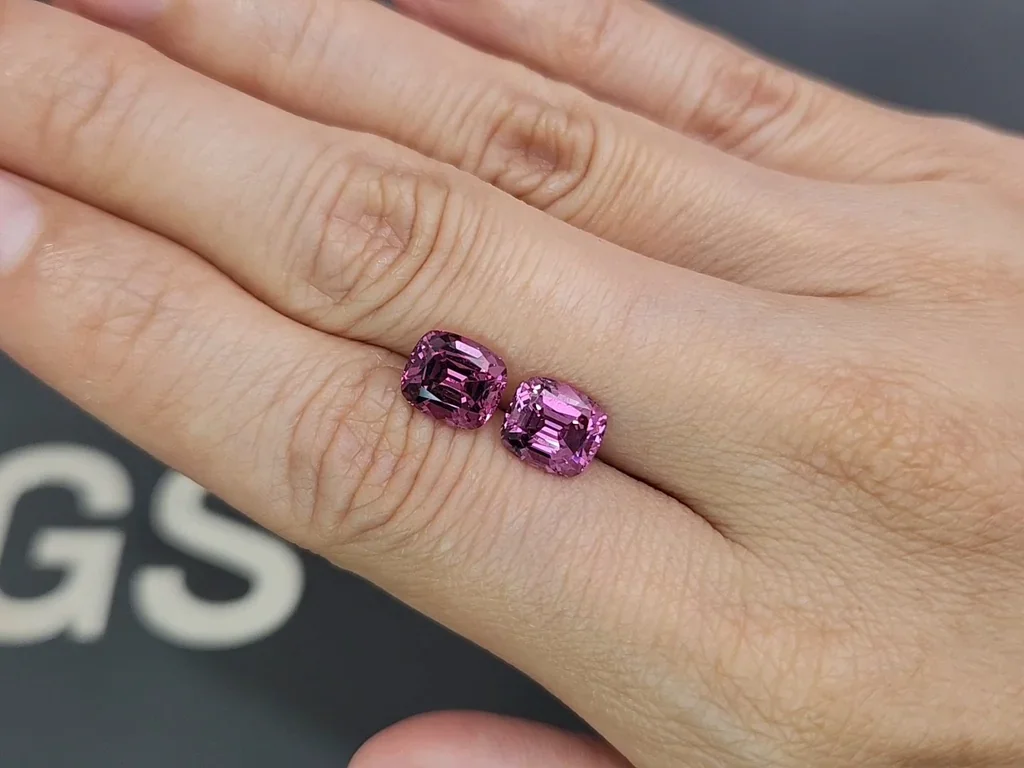 Pair of purple rhodolite cushion cut 4.64 carats, Tanzania Image №2