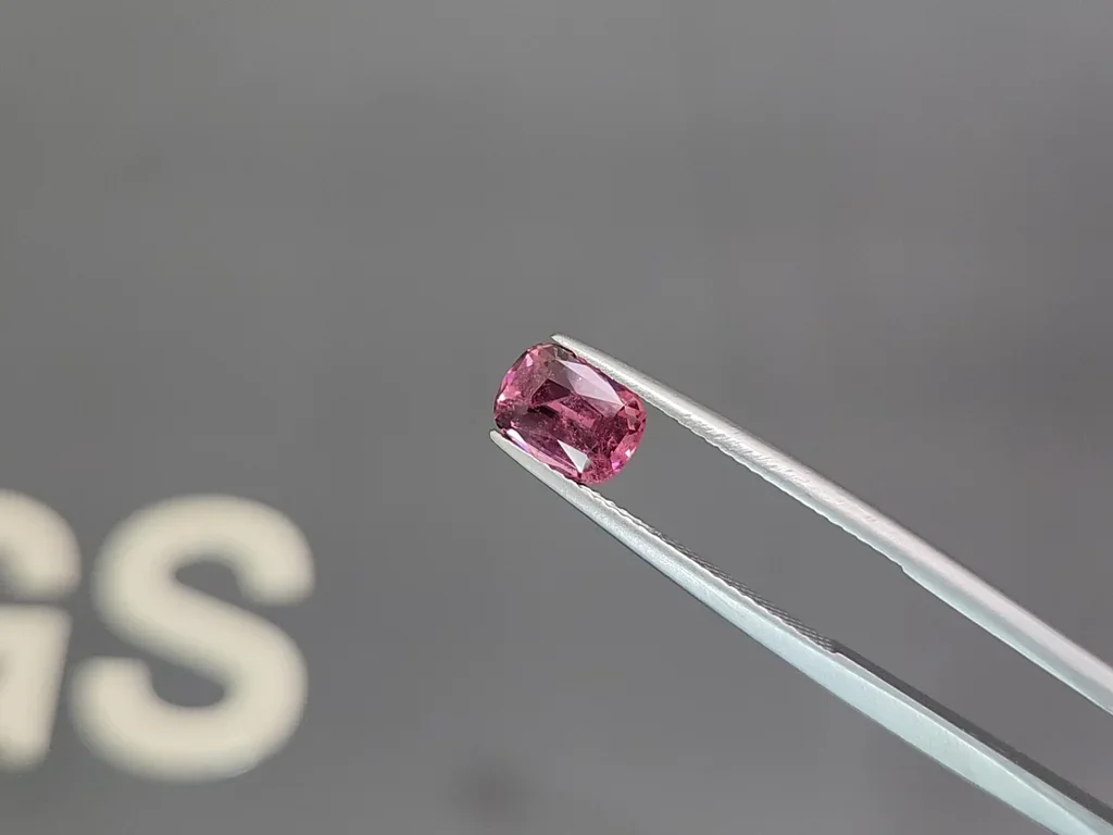 Rhodolite garnet cushion cut 1.59 carats, Tanzania Image №3