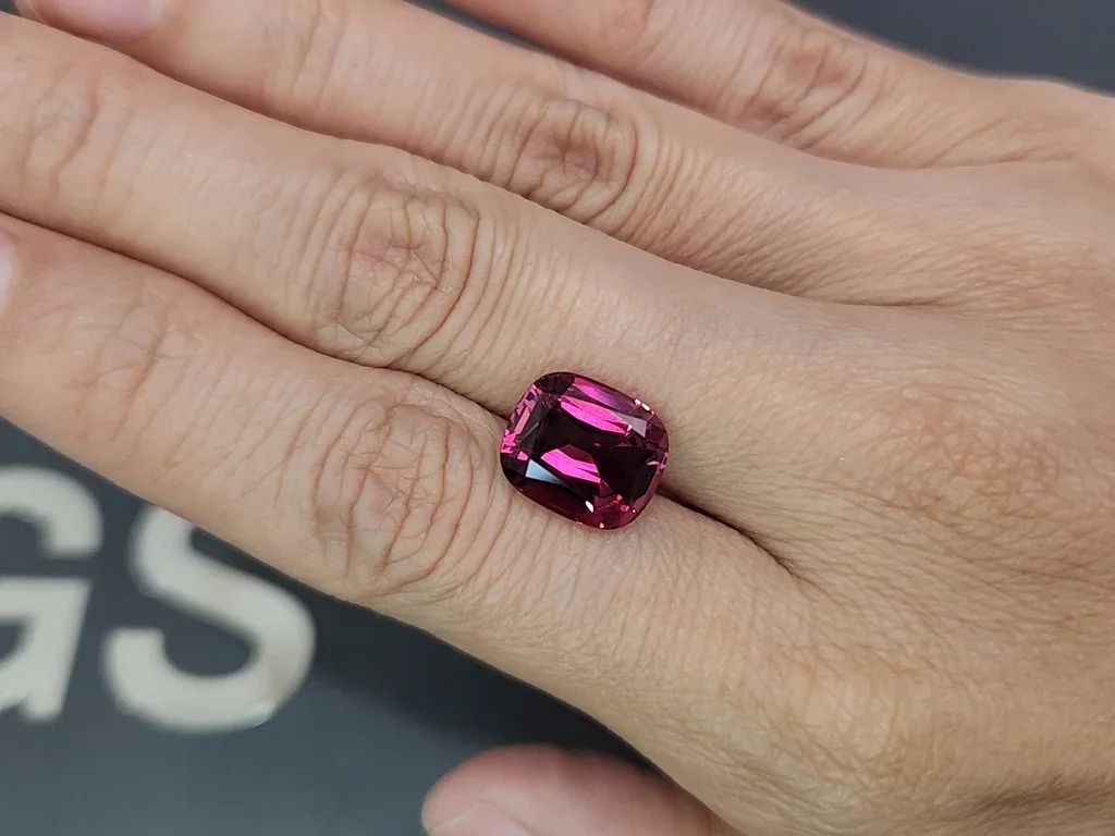 Garnet rhodolite cushion cut  6.79 carats, Tanzania Image №2