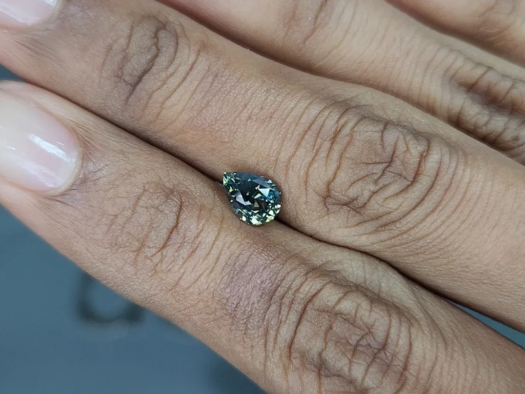 Teal sapphire pear cut 1.25 carats, Sri Lanka Image №2