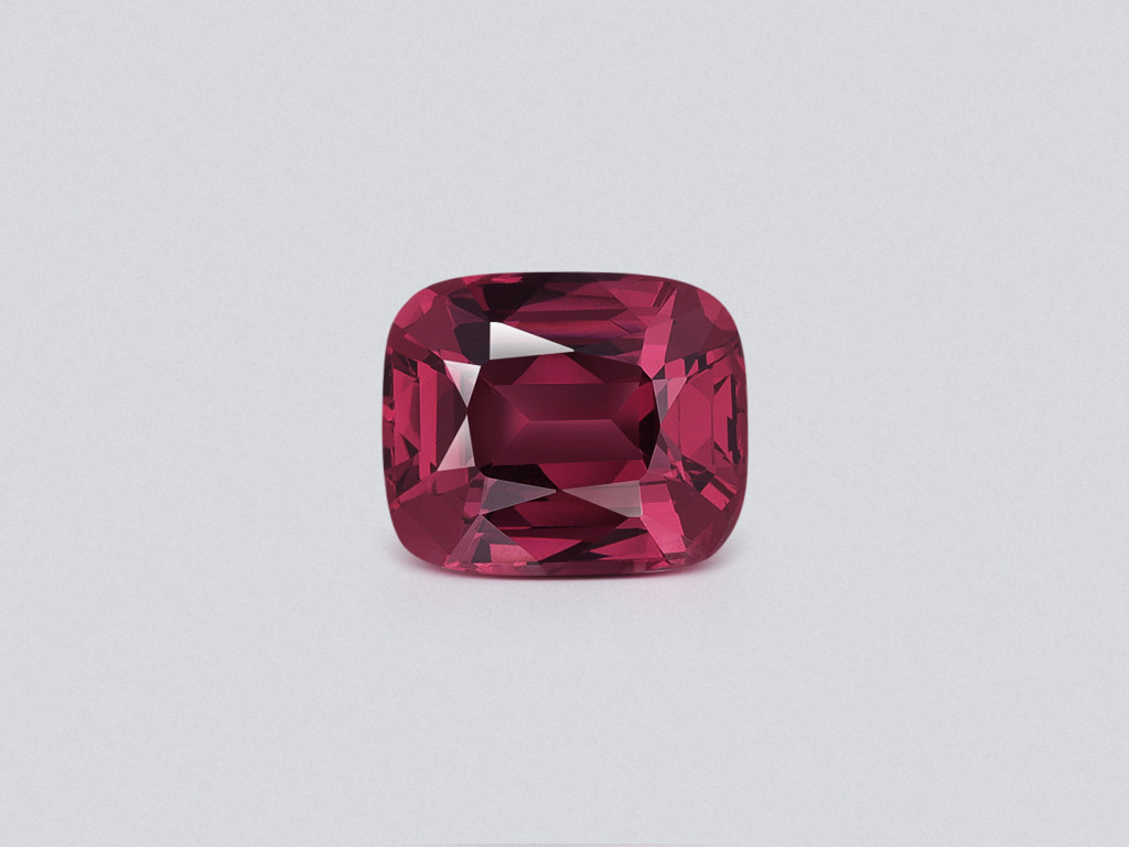 Purple garnet cushion cut 5.89 carats, Africa Image №1