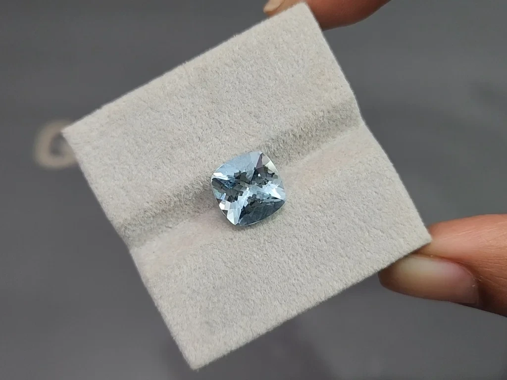 Aquamarine cushion cut 3.64 carats, Madagascar  Image №4