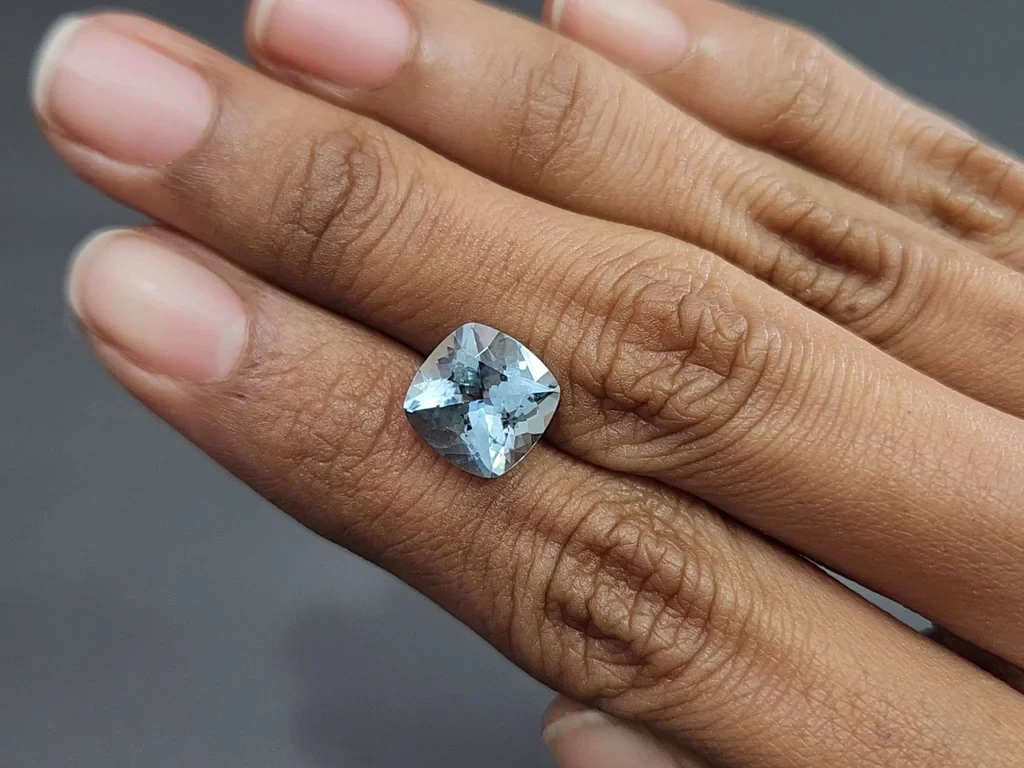 Aquamarine cushion cut 3.64 carats, Madagascar  Image №2