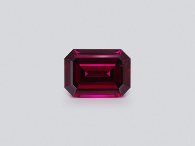 Garnet rhodolite octagon cut 7.96 carats, Madagascar photo