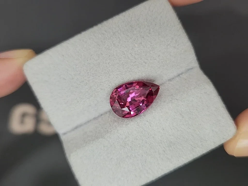 Spinel Vivid pink purple pear cut  5.01 carats, Tanzania Image №4