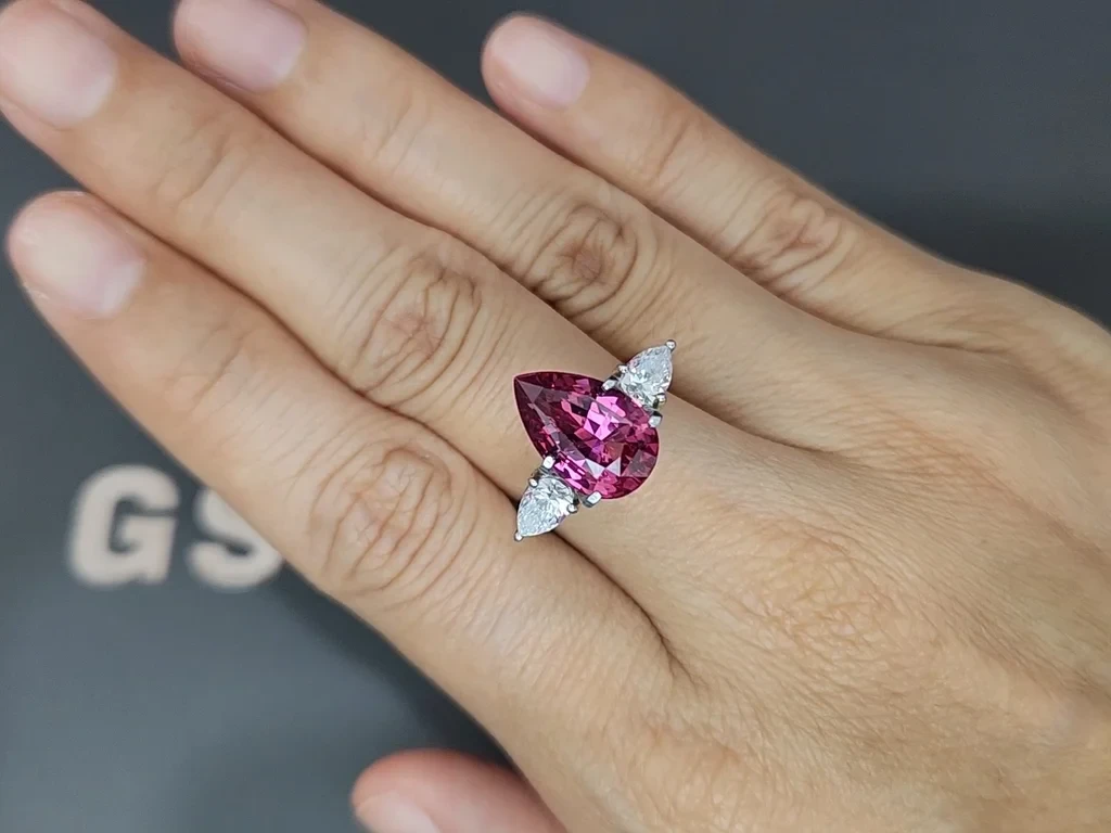 Spinel Vivid pink purple pear cut  5.01 carats, Tanzania Image №5