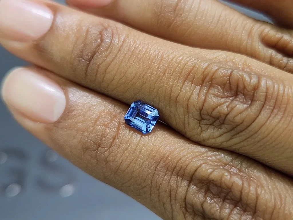 Unheated sapphire Cornflower Blue octagon cut 1.03 carats, Sri Lanka Image №2