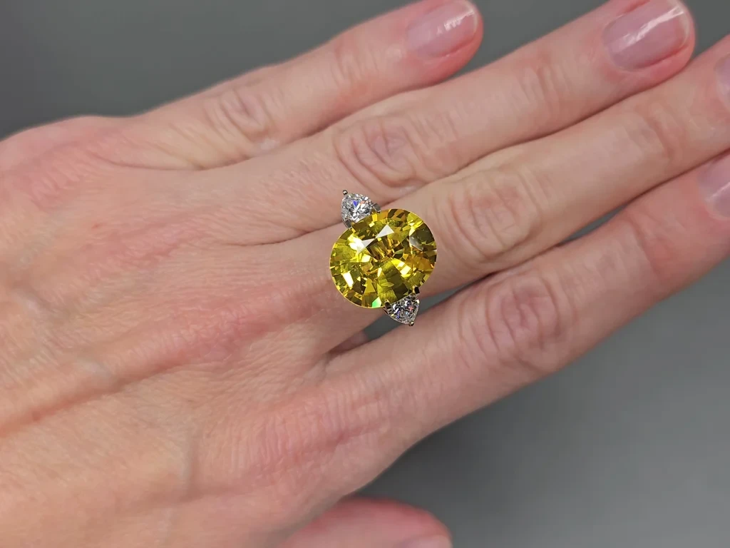 Set of Golden yellow sapphires in oval cut  26.75 carats, Sri Lanka Image №12