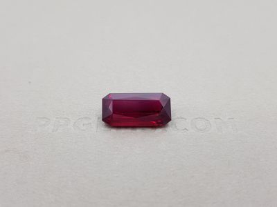 Radiant cut ruby, 5.00 ct, Mozambique photo