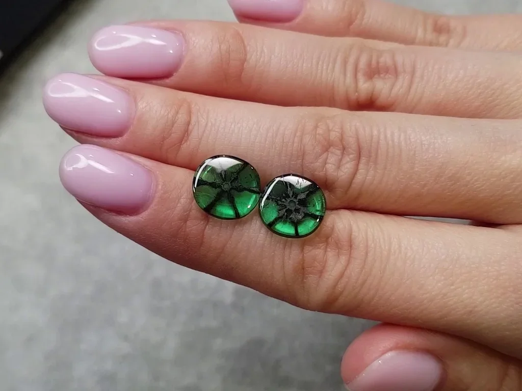Pair of intense trapiche emeralds 5.94 ct, Colombia Image №2