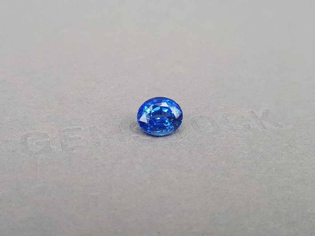Intense сornflower blue sapphire in oval cut 2.79 ct, Sri Lanka Image №2